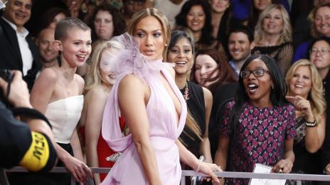 Есенни тоалети: Примерът на Дженифър Лопес