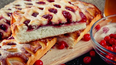 Сладкиш с вишни – как да го приготвим?