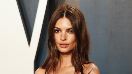 Емили Ратайковски роди син, нарече го Силвестър