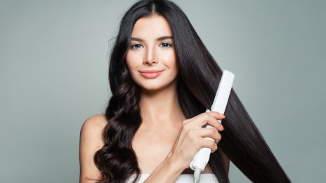 Къдрици с преса за коса: 3 начина за пролетта 