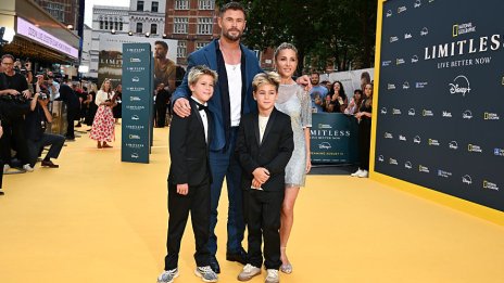 Синовете на Крис Хемсуърт са негови копия на червения килим