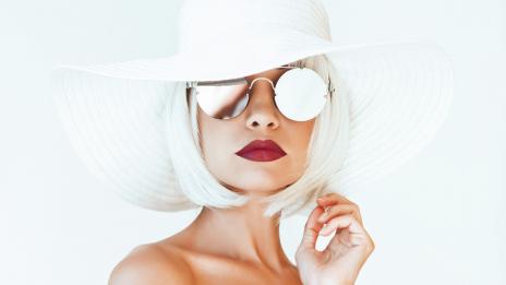 Бански 2020 и Изабели Фонтана – какво ще носим на плажа тази година?