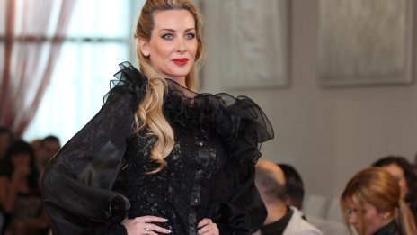 Лятото продължава: Антония Батинкова събира тен в Дубай