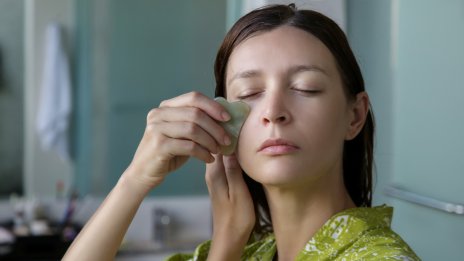 Как да използвате гуа ша за гладка кожа