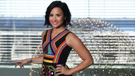 Деми Ловато обмисля да осинови дете