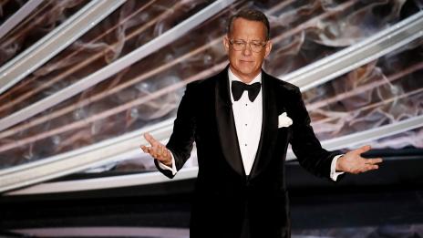 Том Ханкс подари пишещата си машина на дете, жертва на тормоз