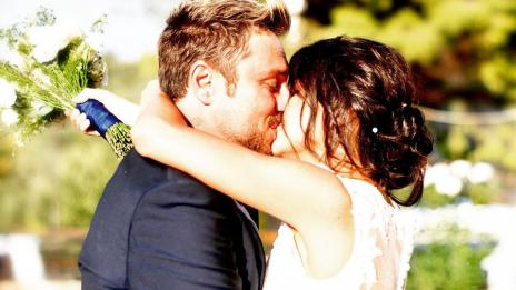 Миро празнува 3 г. от сватбата