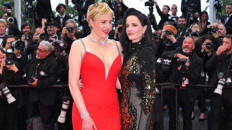 Най-красивите тоалети от филмовия фестивал в Кан – Ева Грийн, Обри Плаза, Грета Гъруиг и други