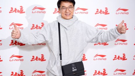 Дъщерята на Джеки Чан твърди, че той я е изоставил, защото е хомофоб