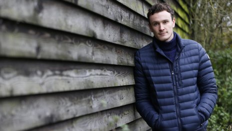 Отличете се с елегантни мъжки якета, които правят впечатление