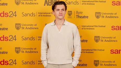 Том Холанд пуска безалкохолна бира, вдъхновена от собствените му проблеми