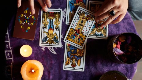 Таро хороскоп за юли за всяка зодия