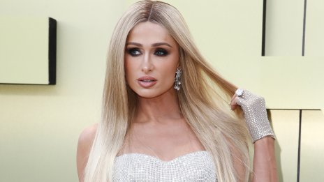 Парис Хилтън показа луксозната количка на сина си
