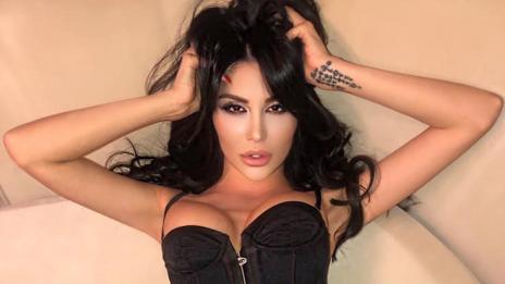 Моника Валериева си смени религията