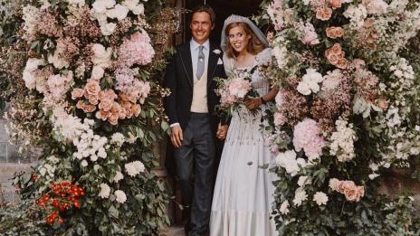 Сватбената рокля на принцеса Беатрис ще бъде изложена в Уиндзор