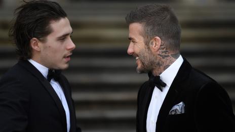 Бруклин Бекъм показа още снимки от годежа