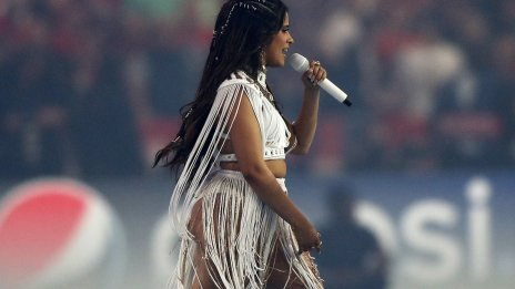 Звездна мода – Камила Кабейо на финала на Шампионската лига