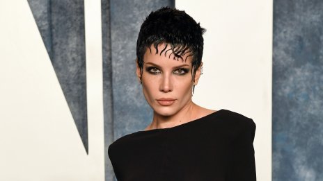 Холзи нарече кърмата „най-добрата съставка в грижата за кожата“