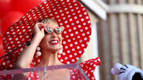 В трепетно очакване: Кейти Пери е готова за раждането 