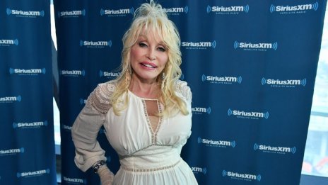 „Бях по-добра проститутка, отколкото секретарка“ – Доли Партън за кариерата си в Холивуд