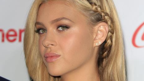 Златни бижута – кое е любимото колие на Никола Пелц?