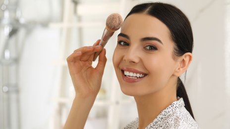 Красота през 2023 – 7 тенденции в гримирането