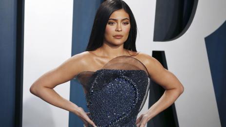 Кайли Дженър поглъща към 1300 калории на закуска 