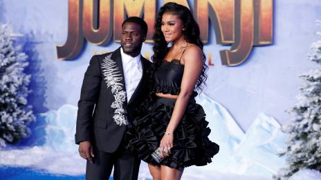 Съпругата на Кевин Харт: Научих за изневярата от интернет