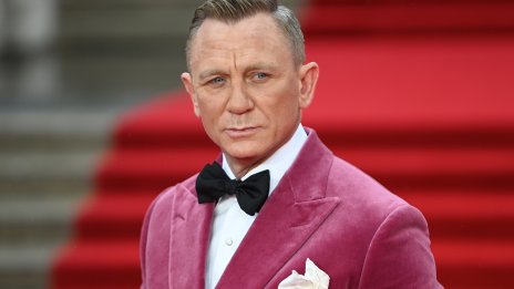 Агент 007 с ковид, Макбет в карантина 