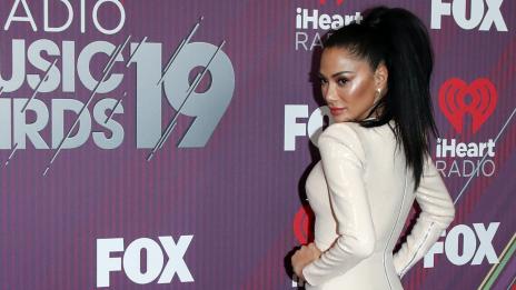 Бански 2021: Горещият пример на Никол Шерцингер