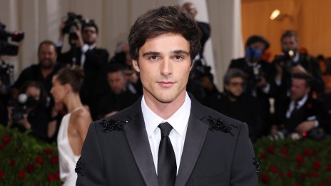 Заподозряха Джейкъб Елорди, че има ново гадже