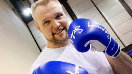 Легендата Семи Шилт с онлайн мастърклас по кикбокс ексклузивно за SENSHI