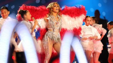 Природозащитници скочиха на Джей Ло заради Супербоул