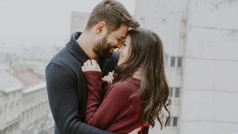 7 ключови признака на физическо привличане в една връзка