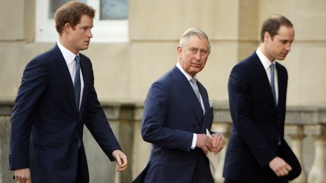 Принц Хари и крал Чарлз са предприели „малки стъпки“ към заздравяване на отношенията