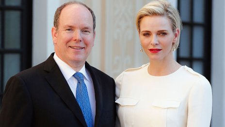 „Тя осъзна, че има нужда от помощ“: Принцеса Шарлийн влезе в лечебен център