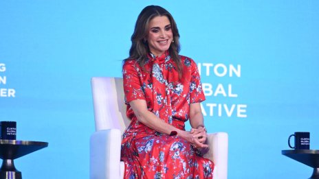 Кралица Рания превзе Париж и Ню Йорк с красиви рокли