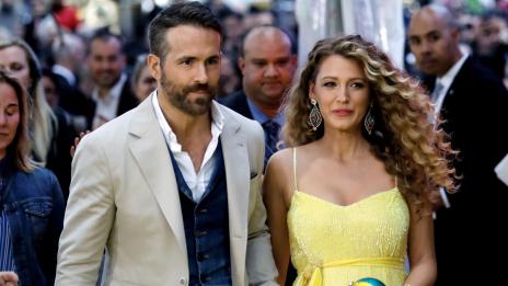 Блейк Лайвли и Райън Рейнолдс дариха 200 хиляди долара на NAACP