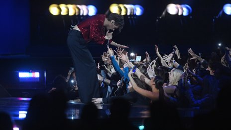 Хари Стайлс прекъсна концерт заради предложение за брак