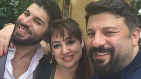 Фики Стораро почерпи за сина си 