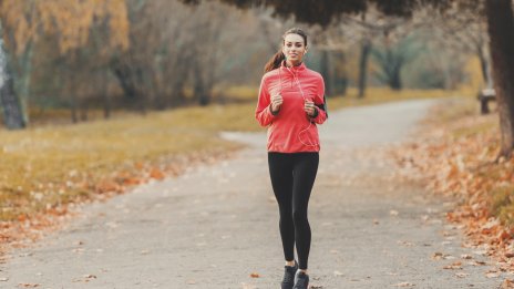 Редовно ходене пеша – как да изгорите повече калории?