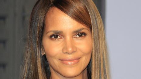 Неостаряващи звезди: Домашната маска на Хали Бери