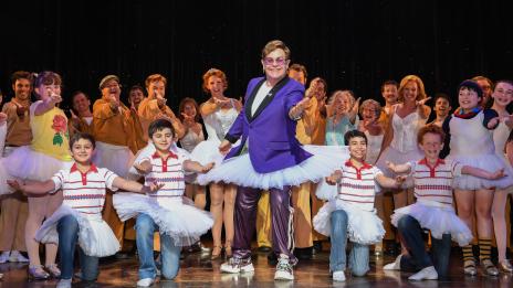 Елтън Джон стана балерина