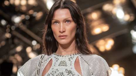 5 месеца без алкохол – Бела Хадид има повод за парти