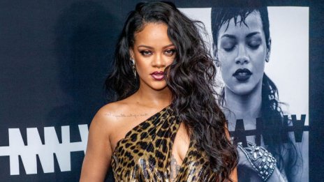 Риана се отказва от своята „лятна фитнес цел“ - корем с шест плочки