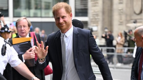 Година от смъртта на кралица Елизабет – принц Хари се завърна в Лондон