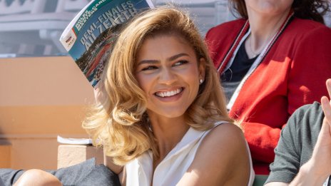 Зендая почете сестрите Винъс и Серина Уилямс с тяхна култова визия и прическа