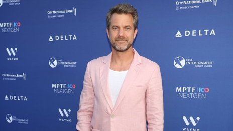 Джошуа Джаксън и актрисата от „Бриджъртън“ Симон Ашли изживяват летен романс