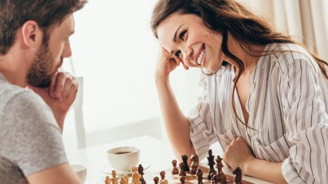 Зодиите, които дават приоритет на духовната връзка, а не на секса