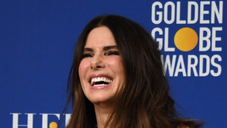 Сандра Бълок си спомни неудобен момент с любовна сцена с Райън Рейнолдс